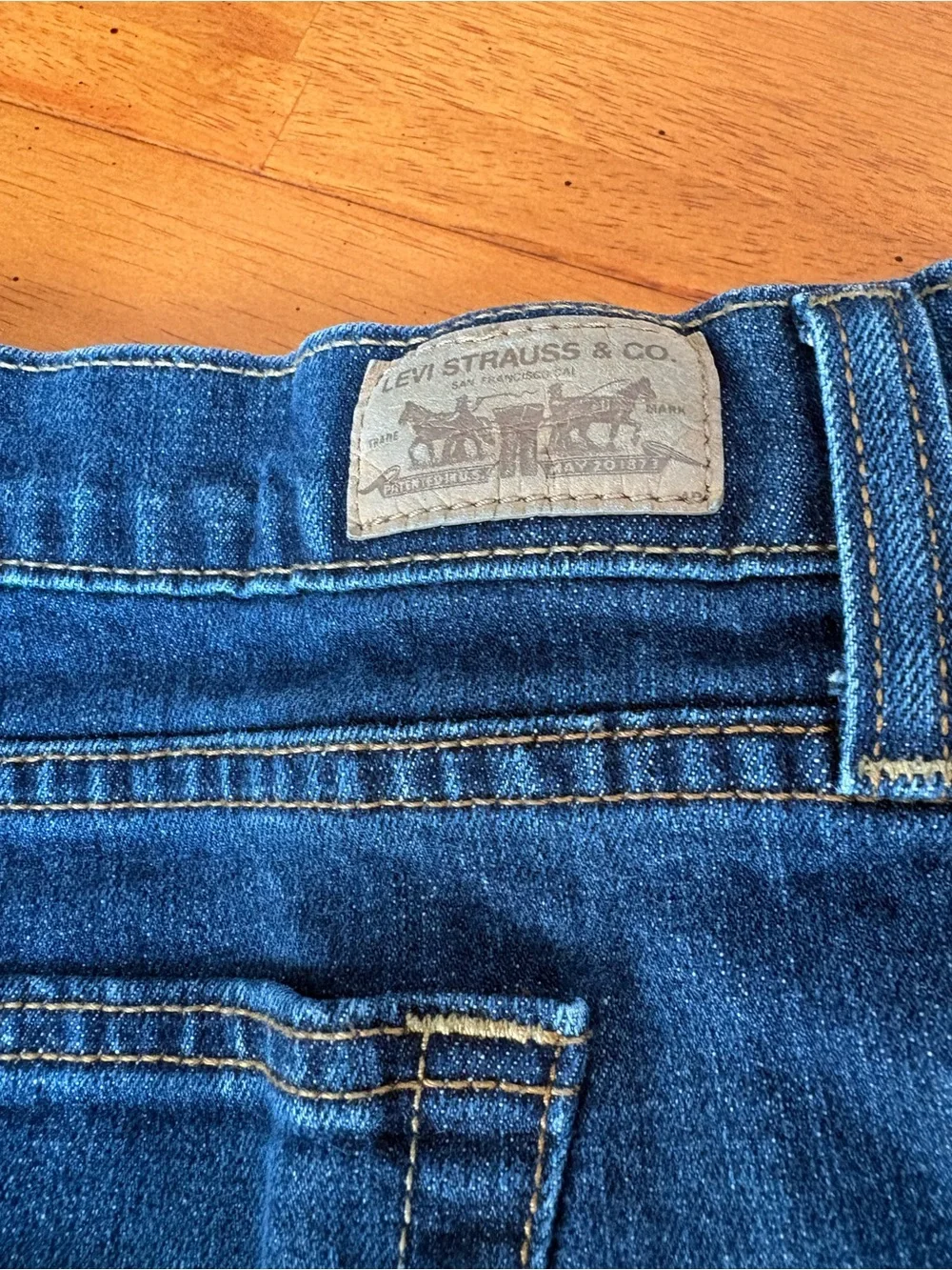 Levi’s 505 Straight Leg Jeans – Size 12